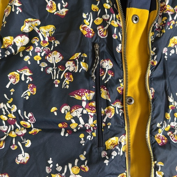 NWOT Patagonia Bivy Hooded Down Vest - Picture 9 of 11